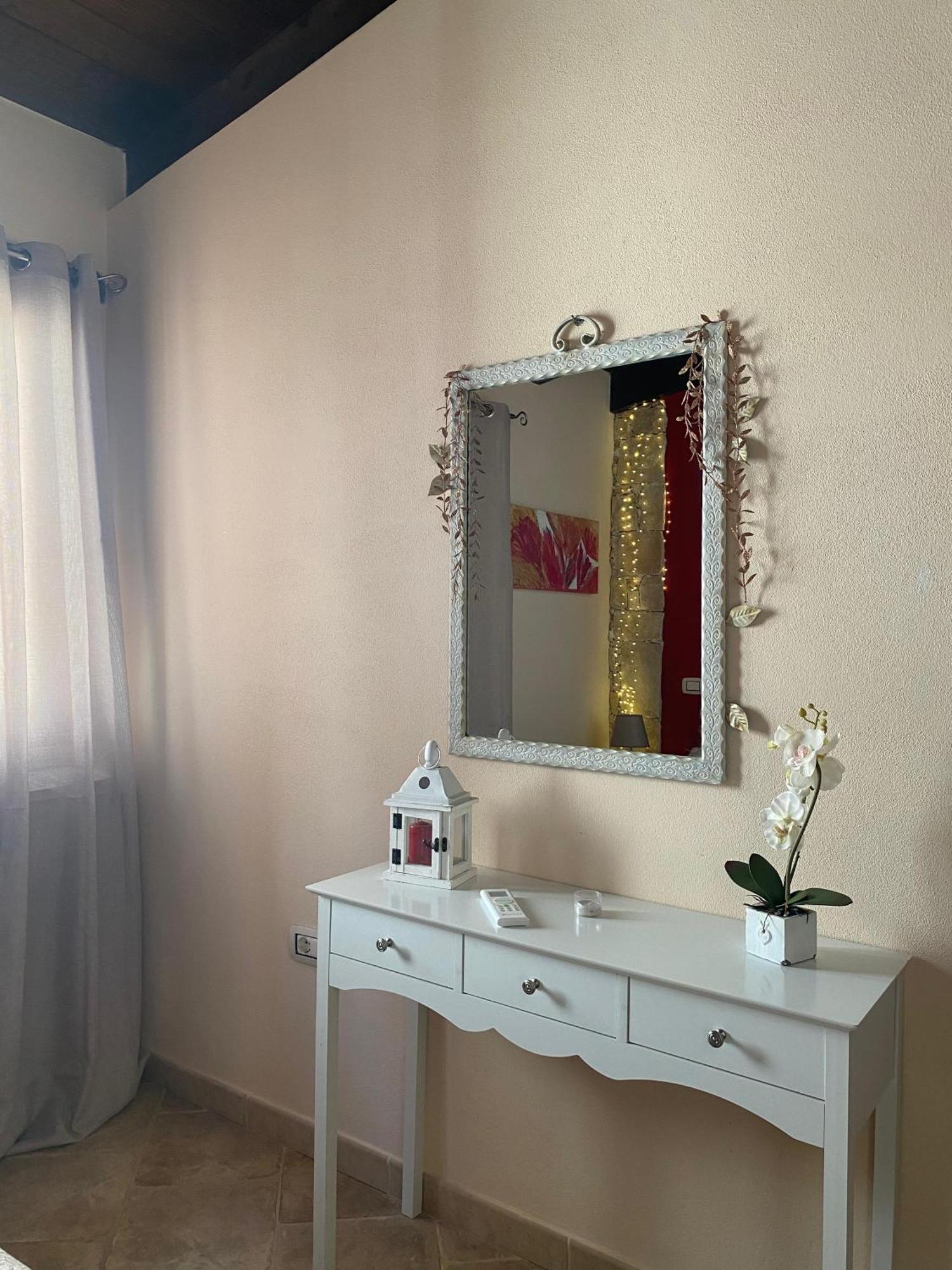 Alex'S Apartment Iglesias Ngoại thất bức ảnh